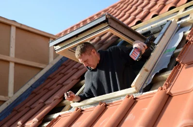 Pose de fenêtres de toit Velux à Bluffy